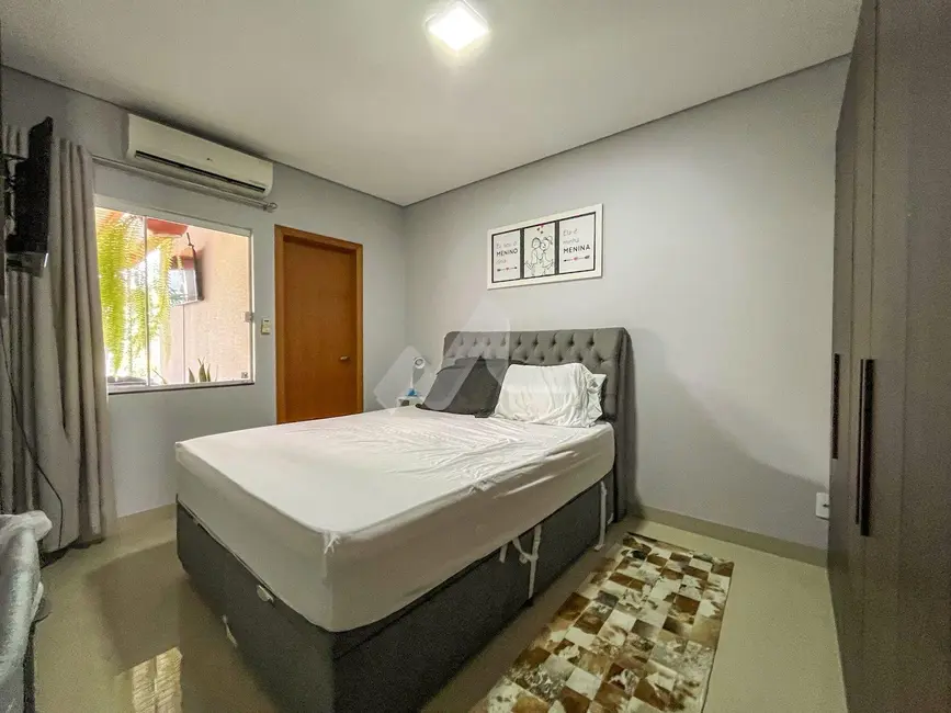 Casa com 2 quartos à venda, 114m2 em Jardim Pancera, Toledo - PR - imagem 9 Foto 9 de Casa com 2 quartos à venda, 114m2 em Jardim Pancera, Toledo - PR