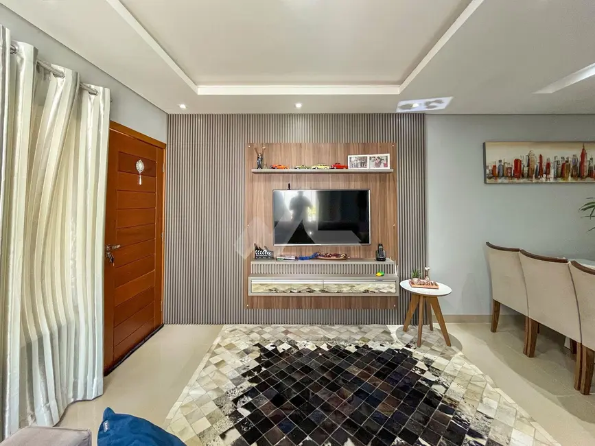 Casa com 2 quartos à venda, 114m2 em Jardim Pancera, Toledo - PR - imagem 4 Foto 4 de Casa com 2 quartos à venda, 114m2 em Jardim Pancera, Toledo - PR