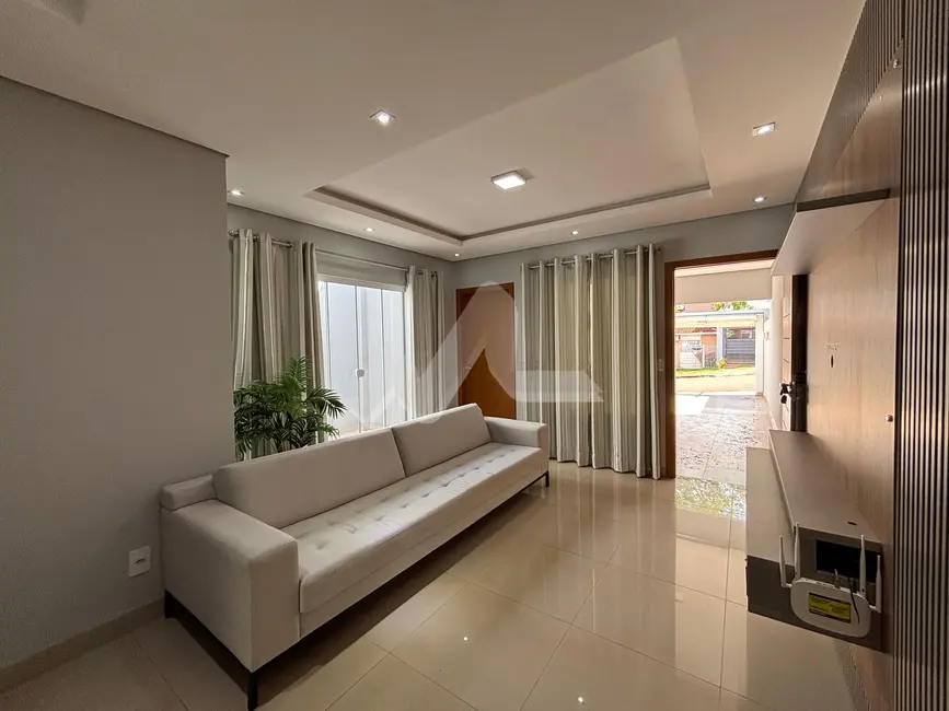 Foto 3 de Casa com 2 quartos à venda, 114m2 em Jardim Pancera, Toledo - PR