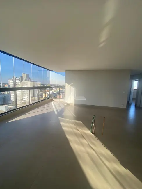 Apartamento com 2 quartos à venda, 108m2 em Centro, Toledo - PR - imagem 6 Foto 6 de Apartamento com 2 quartos à venda, 108m2 em Centro, Toledo - PR
