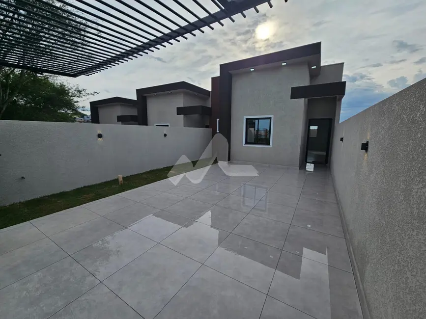 Casa com 1 quarto à venda, 61m2 em Jardim Parizzotto, Toledo - PR - imagem 2 Foto 2 de Casa com 1 quarto à venda, 61m2 em Jardim Parizzotto, Toledo - PR