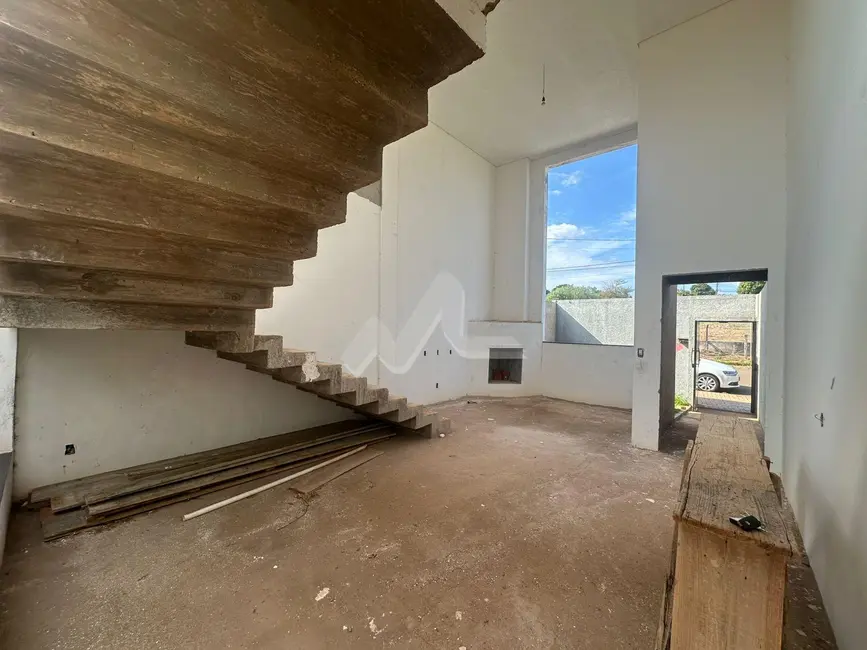 Sobrado com 2 quartos à venda, 170m2 em Jardim Coopagro, Toledo - PR - imagem 7 Foto 7 de Sobrado com 2 quartos à venda, 170m2 em Jardim Coopagro, Toledo - PR