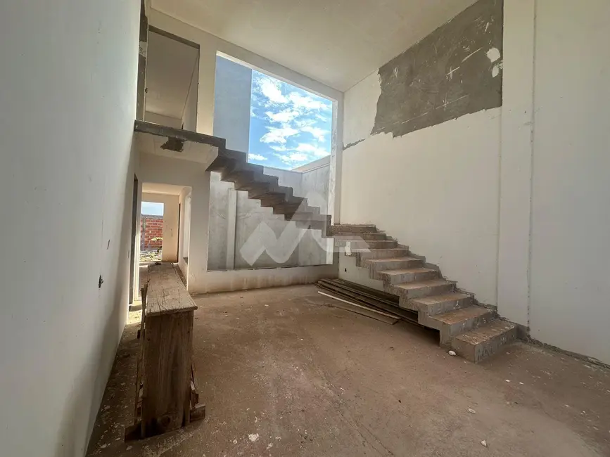 Sobrado com 2 quartos à venda, 170m2 em Jardim Coopagro, Toledo - PR - imagem 5 Foto 5 de Sobrado com 2 quartos à venda, 170m2 em Jardim Coopagro, Toledo - PR
