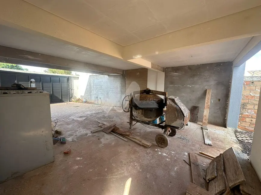Sobrado com 2 quartos à venda, 170m2 em Jardim Coopagro, Toledo - PR - imagem 8 Foto 8 de Sobrado com 2 quartos à venda, 170m2 em Jardim Coopagro, Toledo - PR