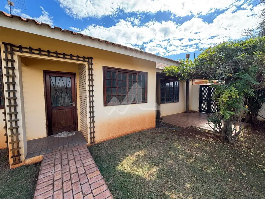 Casa com 3 quartos à venda, 242m2 em Jardim Pancera, Toledo - PR - imagem 6 Foto 6 de Casa com 3 quartos à venda, 242m2 em Jardim Pancera, Toledo - PR