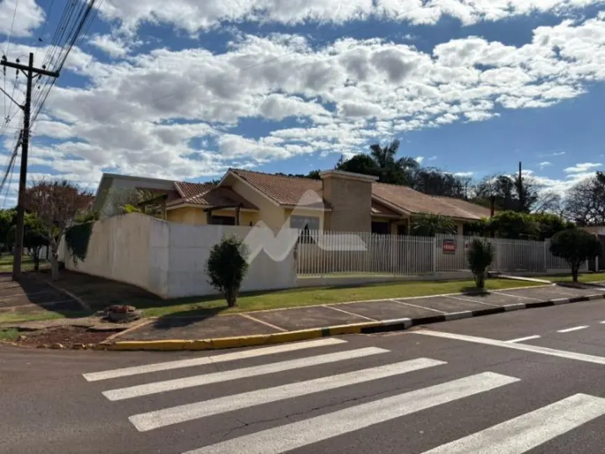 Foto 2 de Casa com 3 quartos à venda, 242m2 em Jardim Pancera, Toledo - PR