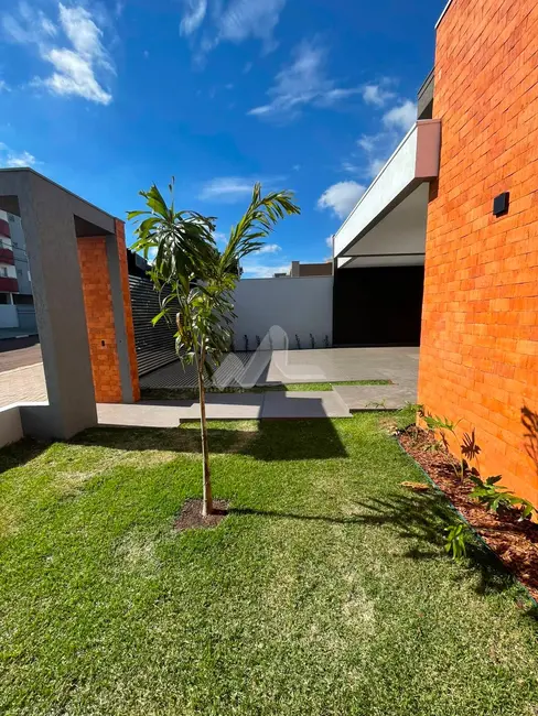 Foto 5 de Casa com 2 quartos à venda, 137m2 em Vila Becker, Toledo - PR