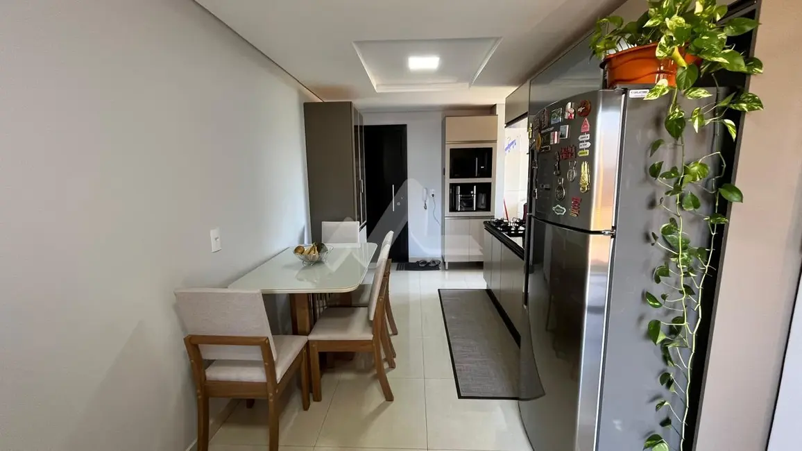 Foto 5 de Apartamento com 2 quartos para alugar, 58m2 em Vila Becker, Toledo - PR