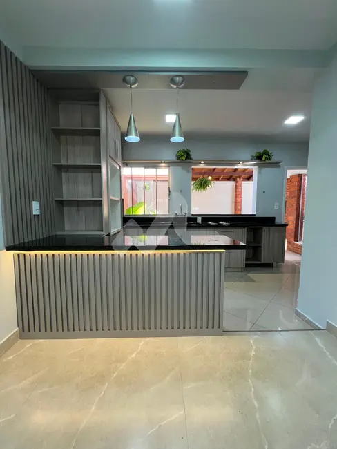 Casa de Condomínio com 2 quartos à venda, 200m2 em Jardim La Salle, Toledo - PR - imagem 4 Foto 4 de Casa de Condomínio com 2 quartos à venda, 200m2 em Jardim La Salle, Toledo - PR