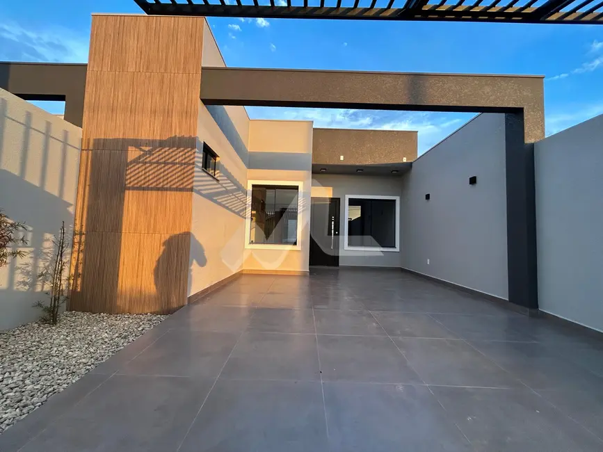 Foto 1 de Casa com 1 quarto à venda, 65m2 em Jardim Coopagro, Toledo - PR