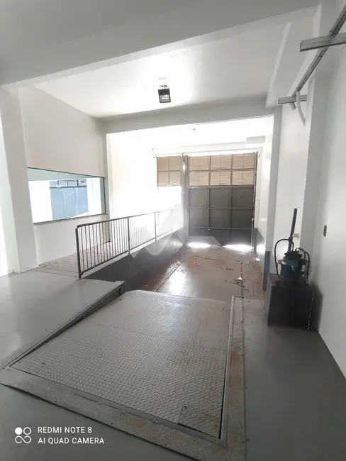 Sala Comercial para alugar, 992m2 em Centro, Toledo - PR - imagem 1 Foto 1 de Sala Comercial para alugar, 992m2 em Centro, Toledo - PR