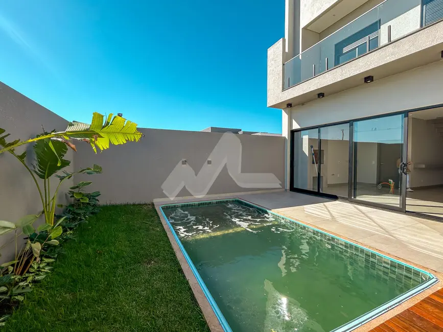 Sobrado com 3 quartos à venda, 171m2 em Tocantins, Toledo - PR - imagem 9 Foto 9 de Sobrado com 3 quartos à venda, 171m2 em Tocantins, Toledo - PR