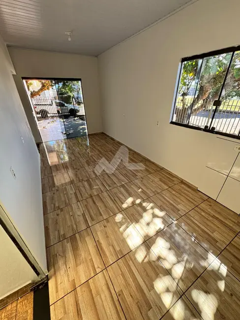 Foto 6 de Casa com 2 quartos para alugar, 49m2 em Jardim Coopagro, Toledo - PR