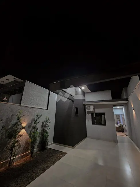 Foto 2 de Casa com 1 quarto à venda, 83m2 em Jardim Coopagro, Toledo - PR