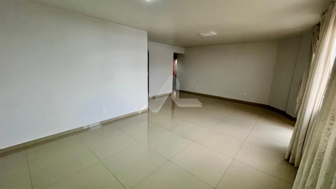 Apartamento com 2 quartos à venda e para alugar, 152m2 em Centro, Toledo - PR - imagem 3 Foto 3 de Apartamento com 2 quartos à venda e para alugar, 152m2 em Centro, Toledo - PR