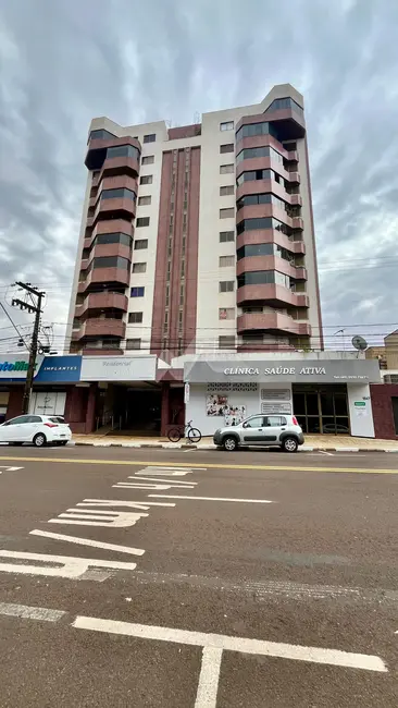 Apartamento com 2 quartos à venda e para alugar, 152m2 em Centro, Toledo - PR - imagem 2 Foto 2 de Apartamento com 2 quartos à venda e para alugar, 152m2 em Centro, Toledo - PR