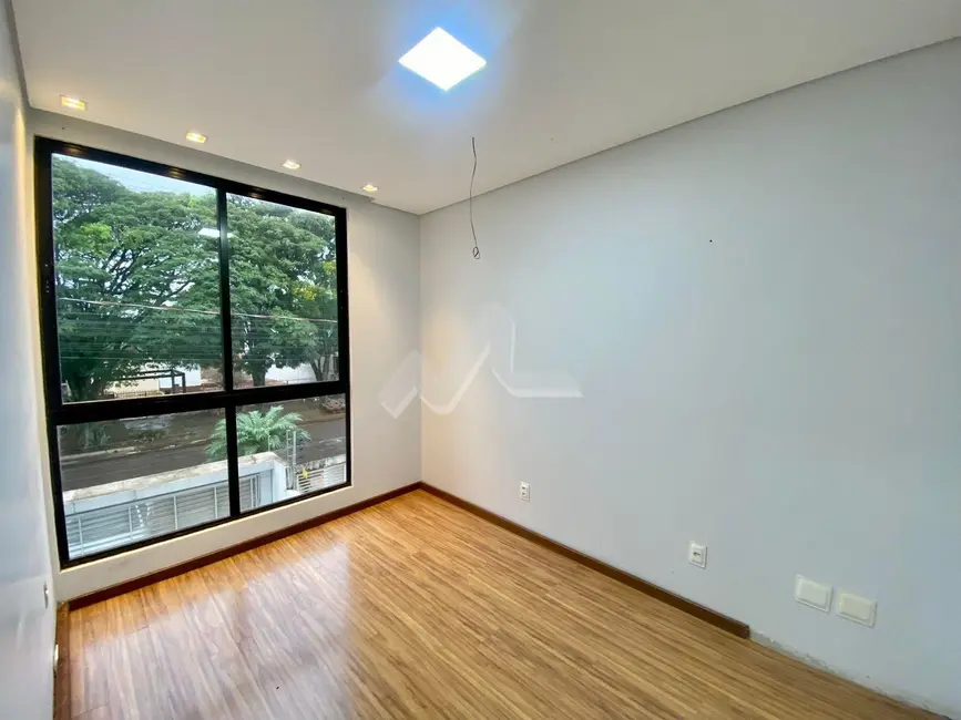 Sobrado à venda, 124m2 em Jardim Gisela, Toledo - PR - imagem 4 Foto 4 de Sobrado à venda, 124m2 em Jardim Gisela, Toledo - PR