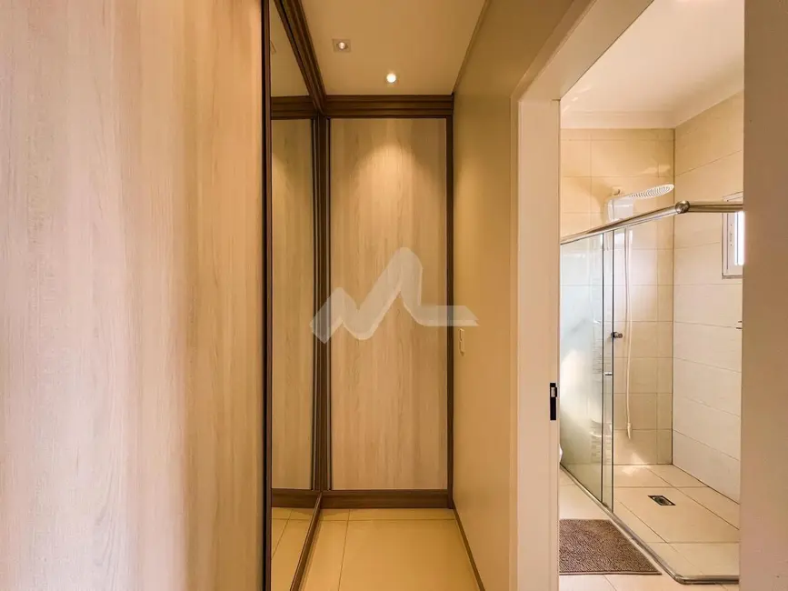 Casa com 3 quartos à venda, 197m2 em Jardim Gisela, Toledo - PR - imagem 5 Foto 5 de Casa com 3 quartos à venda, 197m2 em Jardim Gisela, Toledo - PR