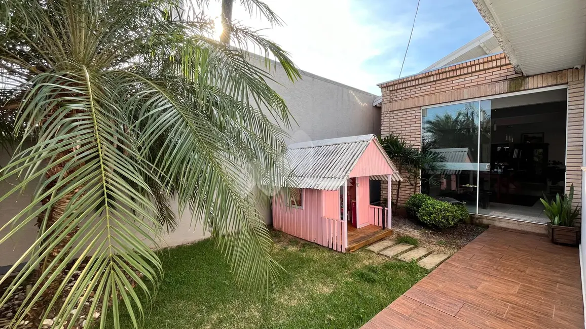 Casa com 2 quartos à venda, 270m2 em Jardim Gisela, Toledo - PR - imagem 6 Foto 6 de Casa com 2 quartos à venda, 270m2 em Jardim Gisela, Toledo - PR