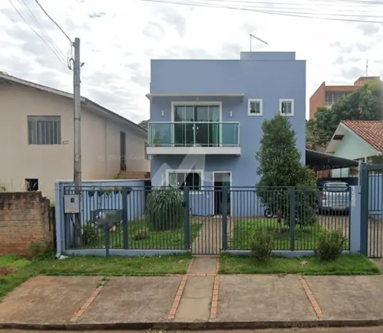 Foto 1 de Sobrado à venda, 131m2 em Centro, Toledo - PR
