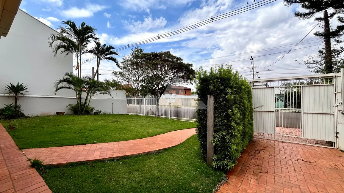 Casa com 3 quartos à venda, 231m2 em Jardim La Salle, Toledo - PR - imagem 7 Foto 7 de Casa com 3 quartos à venda, 231m2 em Jardim La Salle, Toledo - PR