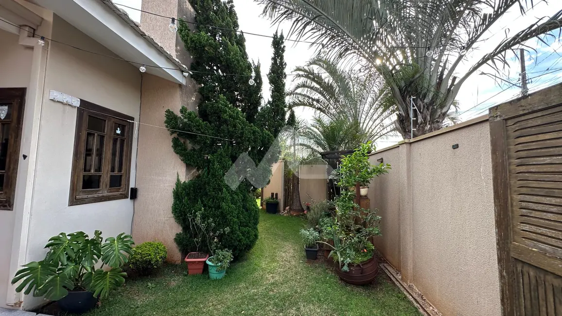 Casa à venda em Jardim Gisela, Toledo - PR - imagem 18 Foto 18 de Casa à venda em Jardim Gisela, Toledo - PR