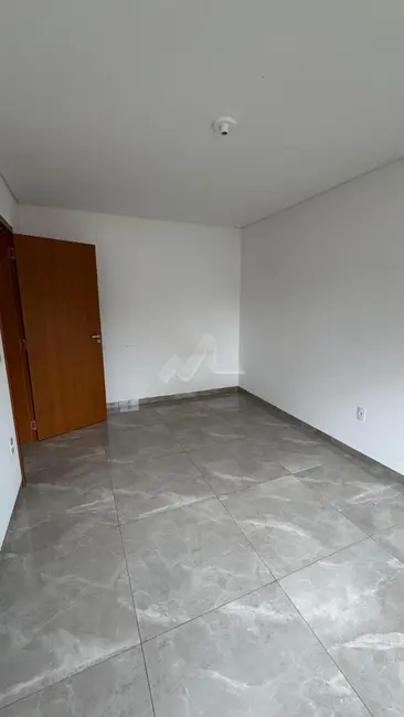 Apartamento com 2 quartos à venda, 53m2 em Jardim Gisela, Toledo - PR - imagem 9 Foto 9 de Apartamento com 2 quartos à venda, 53m2 em Jardim Gisela, Toledo - PR