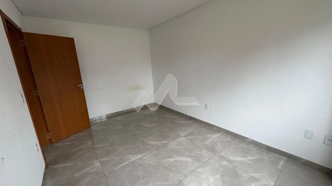 Apartamento com 2 quartos à venda, 53m2 em Jardim Gisela, Toledo - PR - imagem 8 Foto 8 de Apartamento com 2 quartos à venda, 53m2 em Jardim Gisela, Toledo - PR