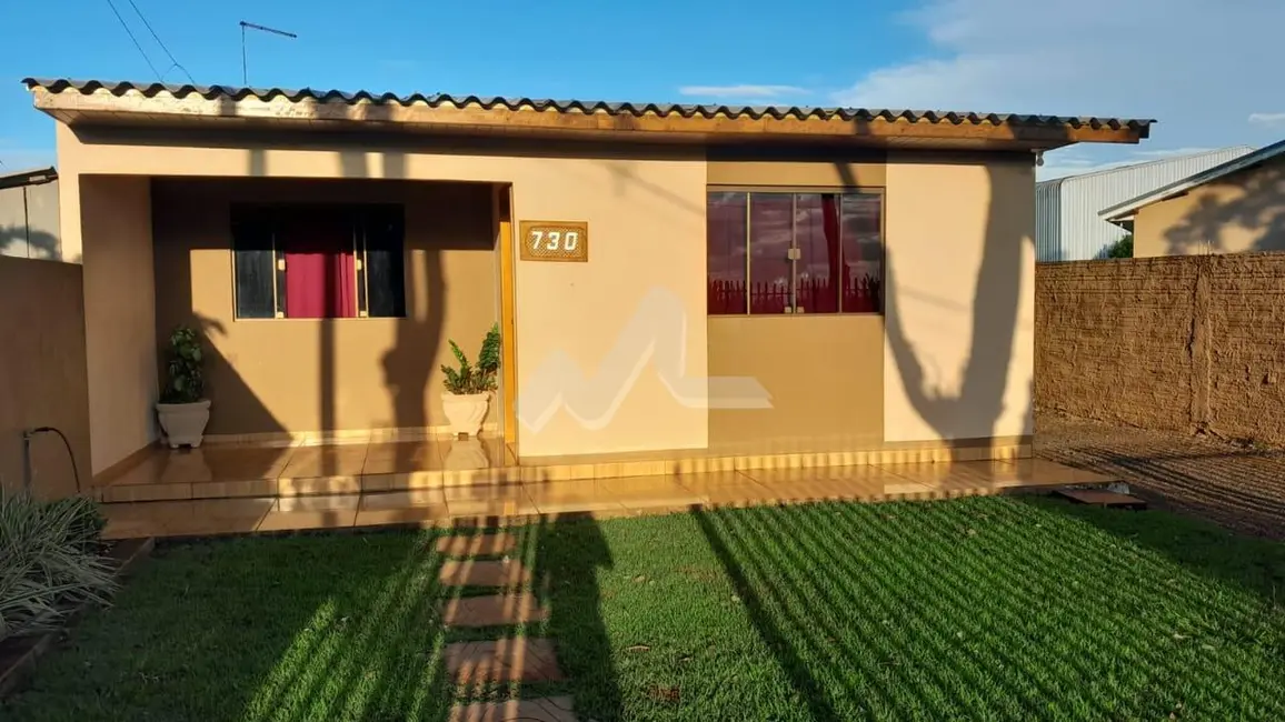 Casa à venda em Toledo - PR - imagem 5 Foto 5 de Casa à venda em Toledo - PR