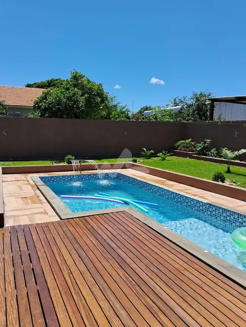 Casa à venda em Toledo - PR - imagem 2 Foto 2 de Casa à venda em Toledo - PR