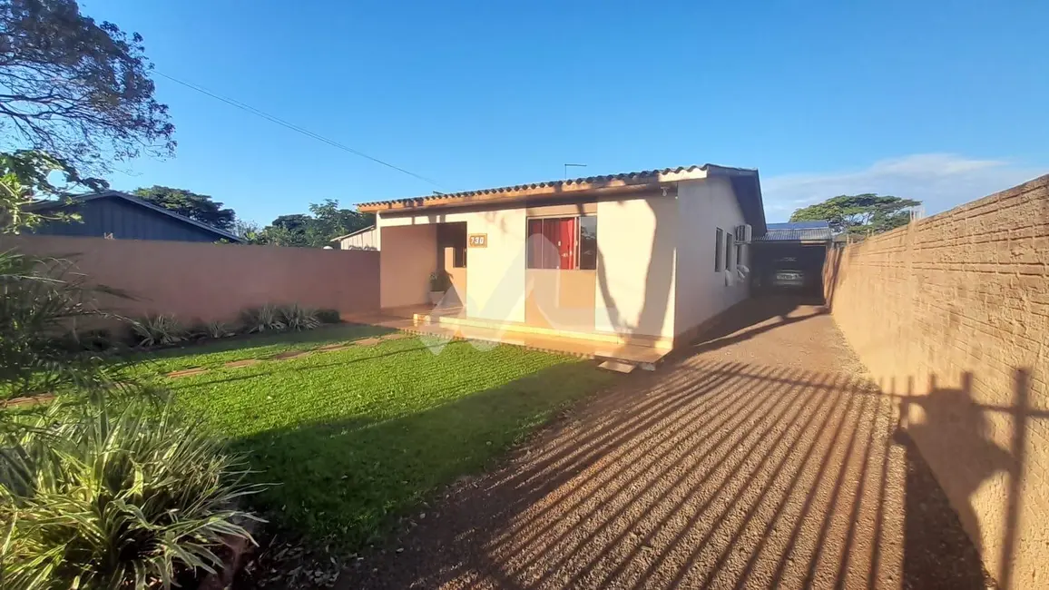Casa à venda em Toledo - PR - imagem 4 Foto 4 de Casa à venda em Toledo - PR