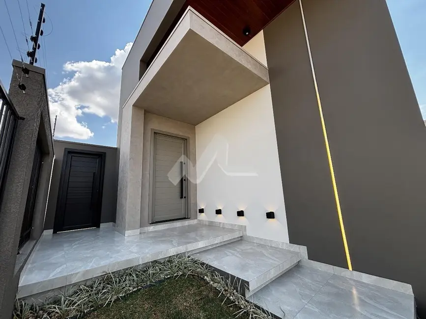 Casa com 3 quartos à venda, 194m2 em Vila Becker, Toledo - PR - imagem 3 Foto 3 de Casa com 3 quartos à venda, 194m2 em Vila Becker, Toledo - PR