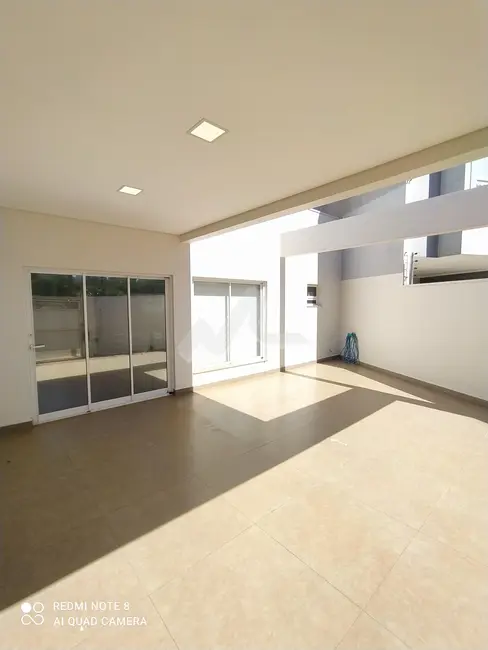 Casa com 3 quartos à venda, 163m2 em Vila Industrial, Toledo - PR - imagem 4 Foto 4 de Casa com 3 quartos à venda, 163m2 em Vila Industrial, Toledo - PR