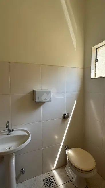 Sala Comercial para alugar, 140m2 em Centro, Toledo - PR - imagem 8 Foto 8 de Sala Comercial para alugar, 140m2 em Centro, Toledo - PR