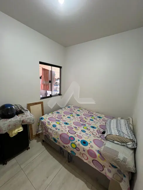 Casa com 2 quartos à venda, 51m2 em Pinheirinho, Toledo - PR - imagem 5 Foto 5 de Casa com 2 quartos à venda, 51m2 em Pinheirinho, Toledo - PR