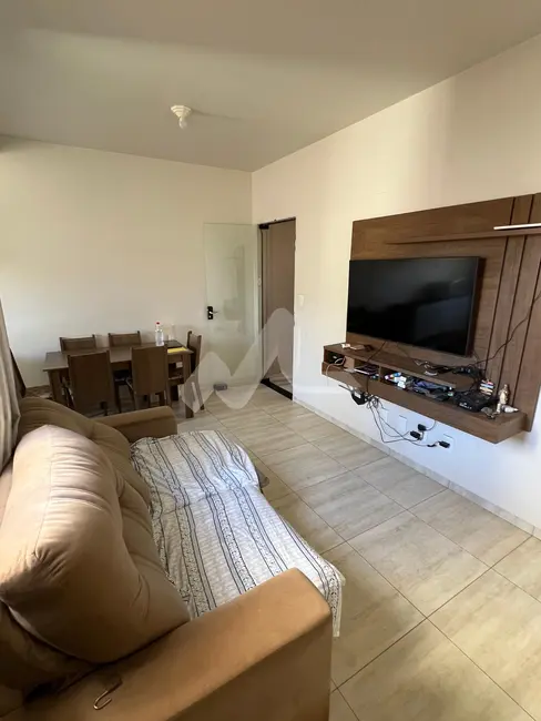 Casa com 2 quartos à venda, 51m2 em Pinheirinho, Toledo - PR - imagem 2 Foto 2 de Casa com 2 quartos à venda, 51m2 em Pinheirinho, Toledo - PR