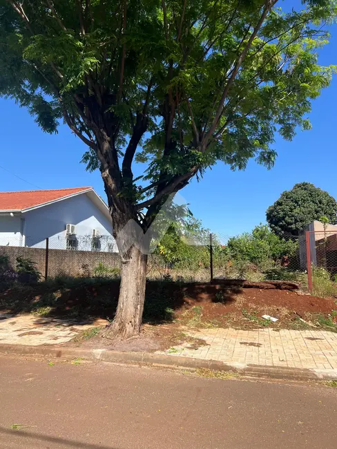 Foto 1 de Terreno / Lote à venda, 472m2 em Jardim Coopagro, Toledo - PR