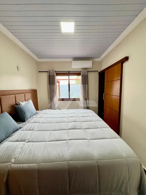 Casa com 2 quartos à venda, 167m2 em Toledo - PR - imagem 6 Foto 6 de Casa com 2 quartos à venda, 167m2 em Toledo - PR