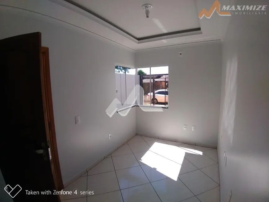 Casa com 2 quartos à venda, 63m2 em Jardim Coopagro, Toledo - PR - imagem 4 Foto 4 de Casa com 2 quartos à venda, 63m2 em Jardim Coopagro, Toledo - PR