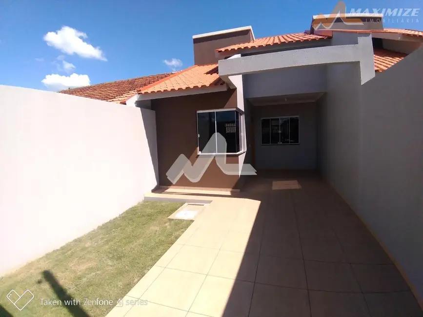 Casa com 2 quartos à venda, 63m2 em Jardim Coopagro, Toledo - PR - imagem 2 Foto 2 de Casa com 2 quartos à venda, 63m2 em Jardim Coopagro, Toledo - PR