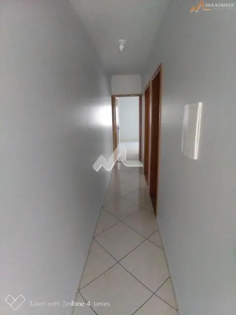 Casa com 2 quartos à venda, 63m2 em Jardim Coopagro, Toledo - PR - imagem 6 Foto 6 de Casa com 2 quartos à venda, 63m2 em Jardim Coopagro, Toledo - PR
