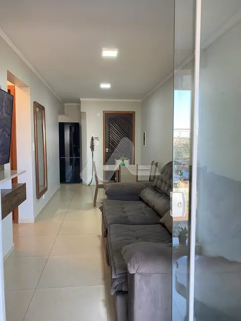 Foto 3 de Apartamento com 2 quartos à venda, 64m2 em Jardim Pancera, Toledo - PR