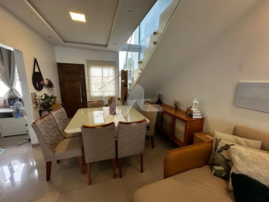 Foto 5 de Sobrado com 2 quartos para alugar, 170m2 em Centro, Toledo - PR