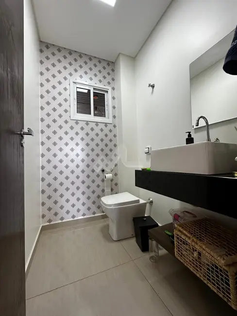 Foto 9 de Sobrado com 2 quartos para alugar, 170m2 em Centro, Toledo - PR