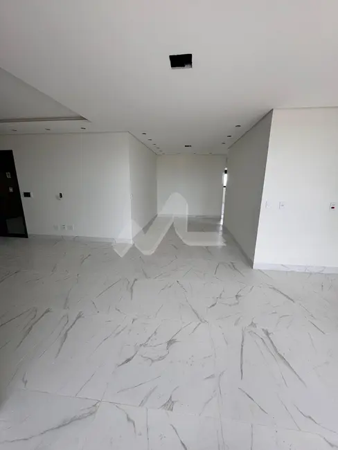 Foto 8 de Apartamento com 2 quartos para alugar, 108m2 em Centro, Toledo - PR