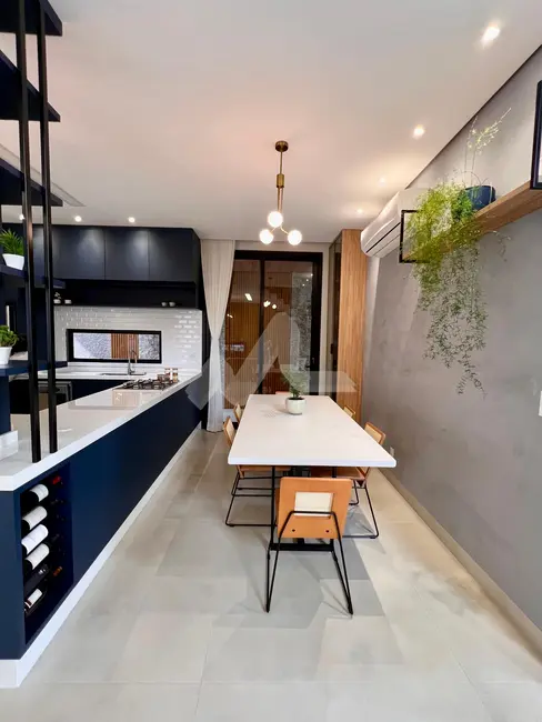 Foto 6 de Sobrado com 3 quartos à venda, 270m2 em Jardim Pancera, Toledo - PR