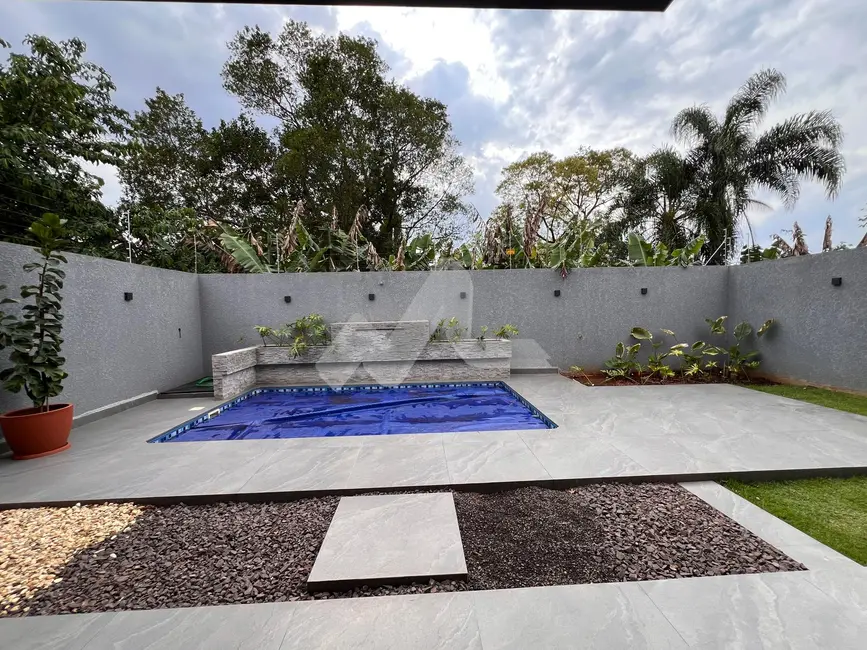 Foto 2 de Sobrado com 3 quartos à venda, 270m2 em Jardim Pancera, Toledo - PR