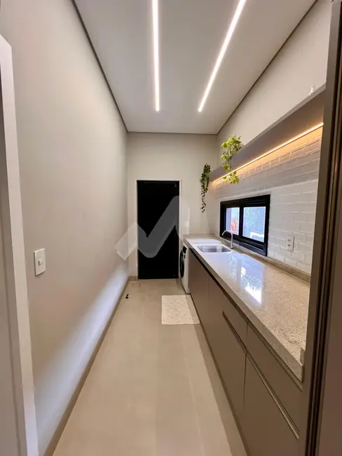Foto 7 de Sobrado com 3 quartos à venda, 270m2 em Jardim Pancera, Toledo - PR