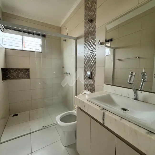 Sobrado com 2 quartos à venda, 133m2 em Jardim Gisela, Toledo - PR - imagem 7 Foto 7 de Sobrado com 2 quartos à venda, 133m2 em Jardim Gisela, Toledo - PR