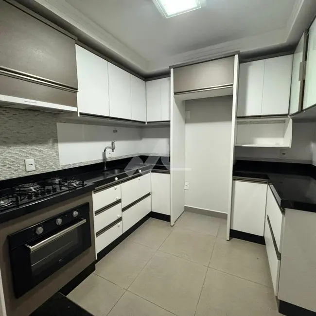 Sobrado com 2 quartos à venda, 133m2 em Jardim Gisela, Toledo - PR - imagem 6 Foto 6 de Sobrado com 2 quartos à venda, 133m2 em Jardim Gisela, Toledo - PR